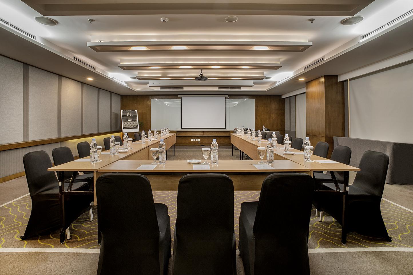 El Hotel ג'קרטה מראה חיצוני תמונה