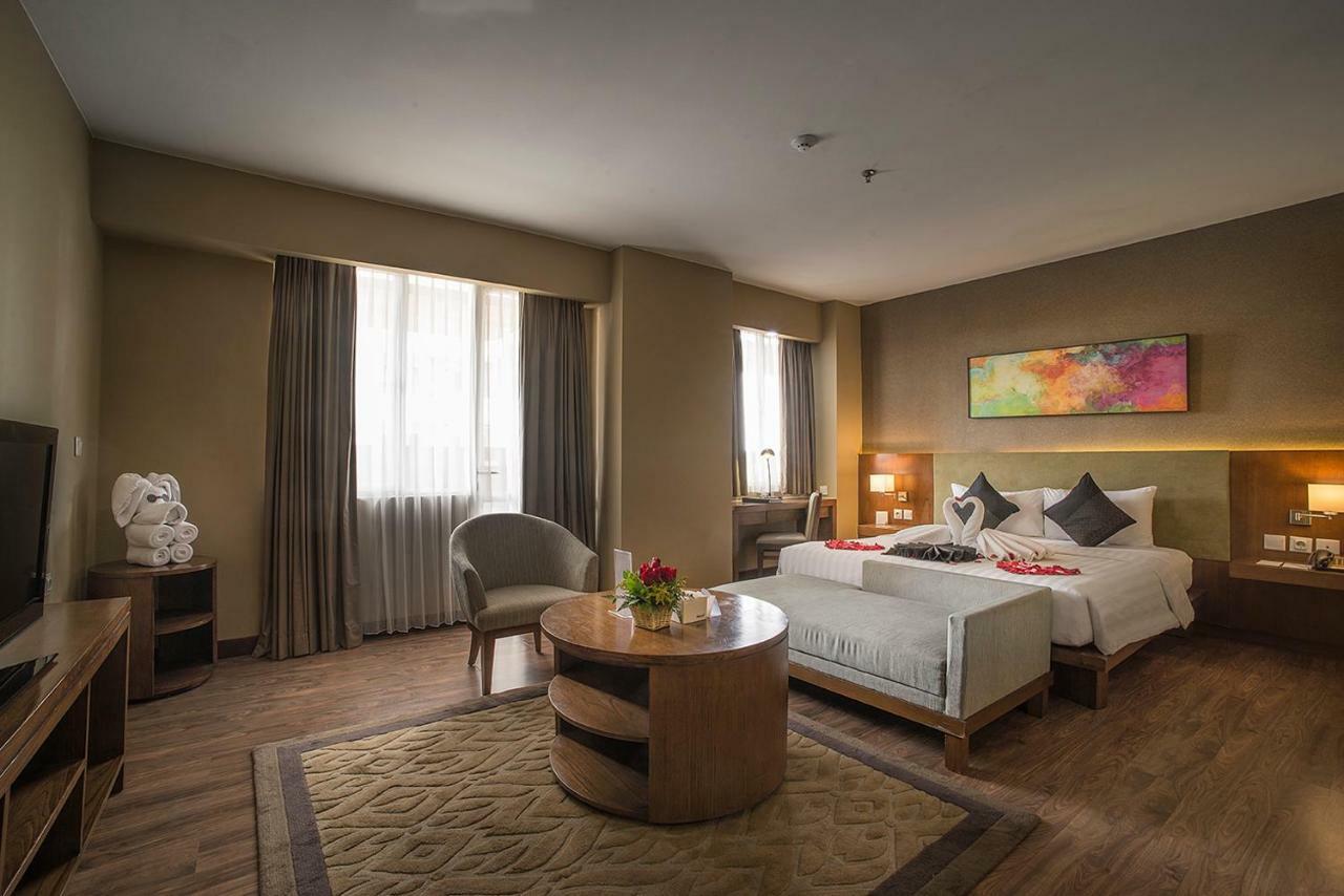 El Hotel ג'קרטה מראה חיצוני תמונה